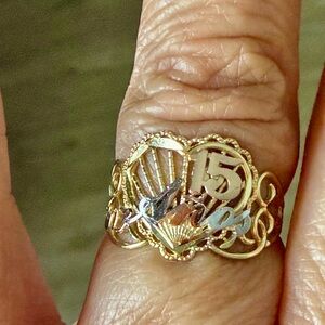 Gold Quinceañera Ring 14 K white gold accents Sz 7 Girly stunning piece or art